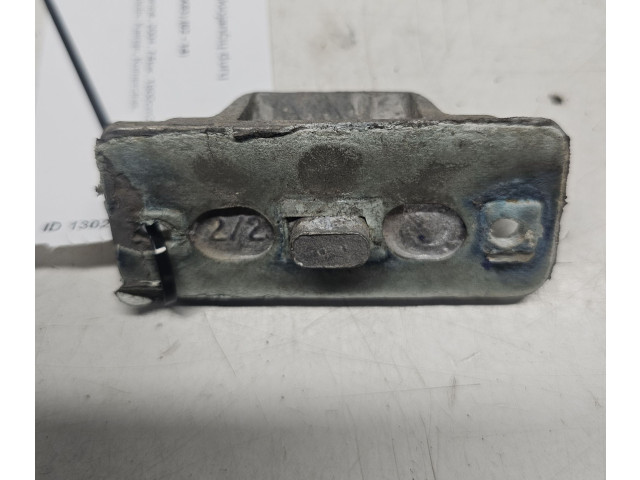 Ограничитель открытия двери 075740   Renault Trafic II (X83)