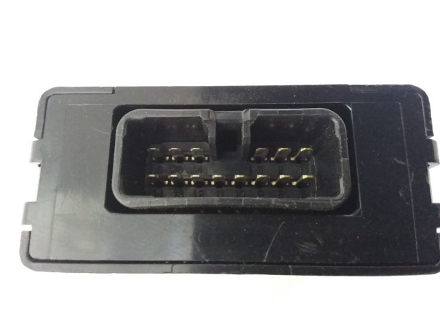 Блок управления 8865002331, 2773001130 Toyota Corolla E120 E130