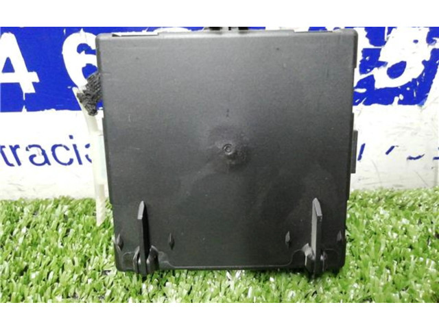 Zámek zadních dveří A2048707426 Mercedes-Benz C W204 2009