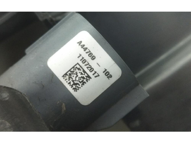 Вентилятор радиатора     52014787AC    Jeep Grand Cherokee 