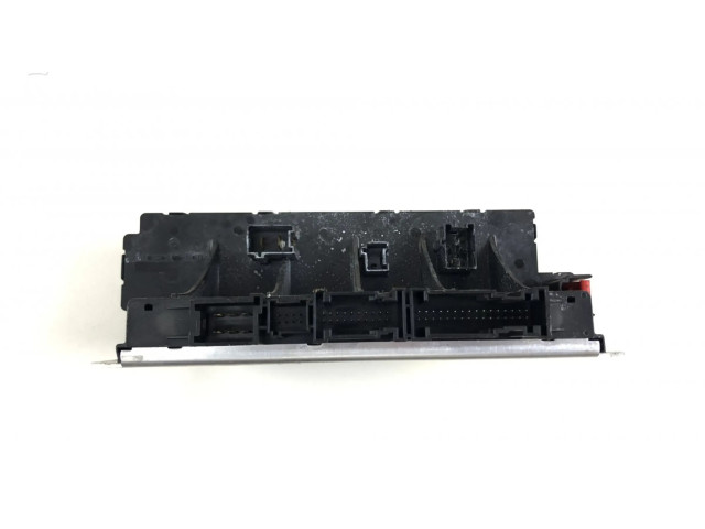 Pojistková skříňka 05045117, A2305454632 Mercedes-Benz SL R230 2002