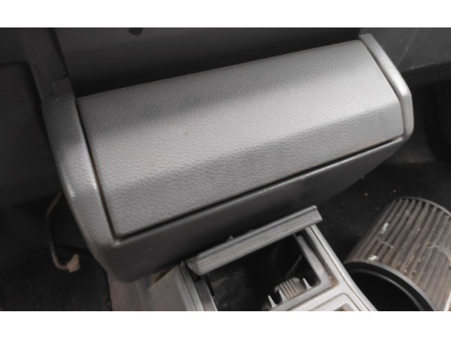 Радио/ проигрыватель CD/DVD / навигация    Renault Clio I       