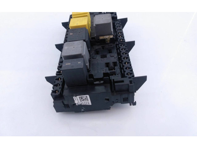 Pojistková skříňka Řídící jednotka BSM Infiniti QX30 2016