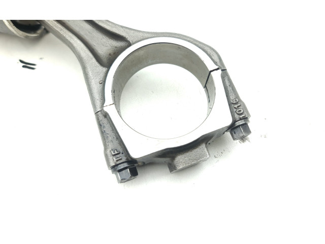 Поршень с шатуном 204DT Land Rover Discovery Sport