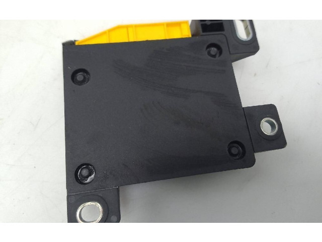 Блок управления 8201002828 Dacia Sandero