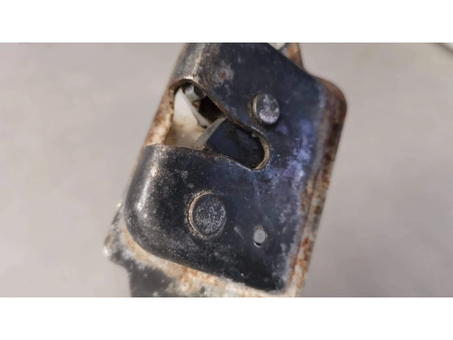 Zámek zadních dveří JAPAN Subaru Legacy 2000