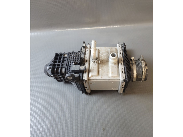 Интеркулер  32249372, 32249375   Volvo V90 Cross Country 