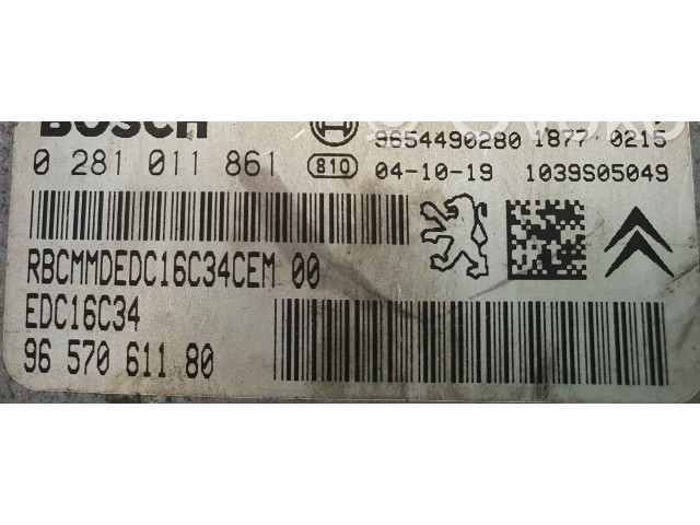 Блок управления двигателя 9657061180   Citroen C2