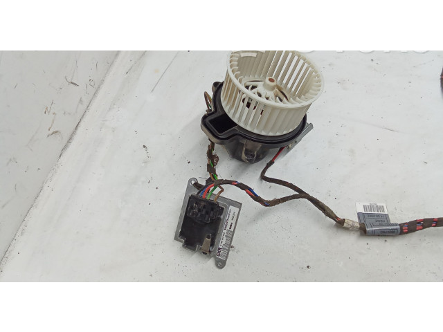 Вентилятор печки    983469U, 30733954   Volvo XC90