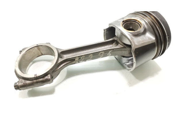 Поршень с шатуном DFSD Volkswagen Caddy