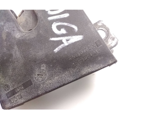 Zámek zadních dveří 2K0827506E Volkswagen Caddy 2007