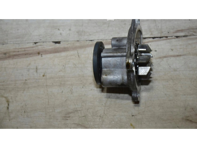 Масляный насос 210106094R Renault Captur