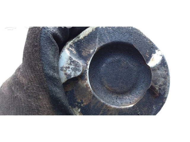 Píst 7528540, X43 BMW 1 E81 E87 pro benzínový motor 2.0 N43B20a