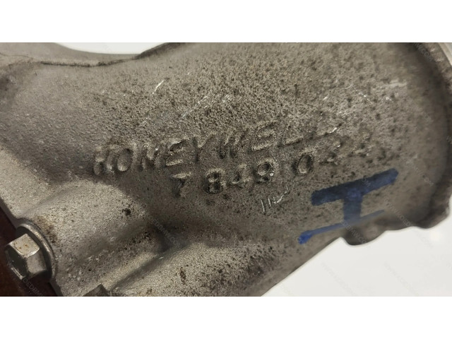 Turbodmychadlo Турбина 11657887118 BMW X5M F85 S63R