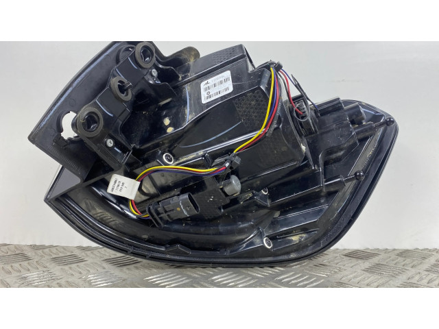 Задний фонарь левый сзади P511268AE Jeep Compass