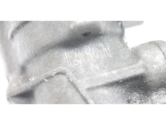 Другая деталь отсека двигателя