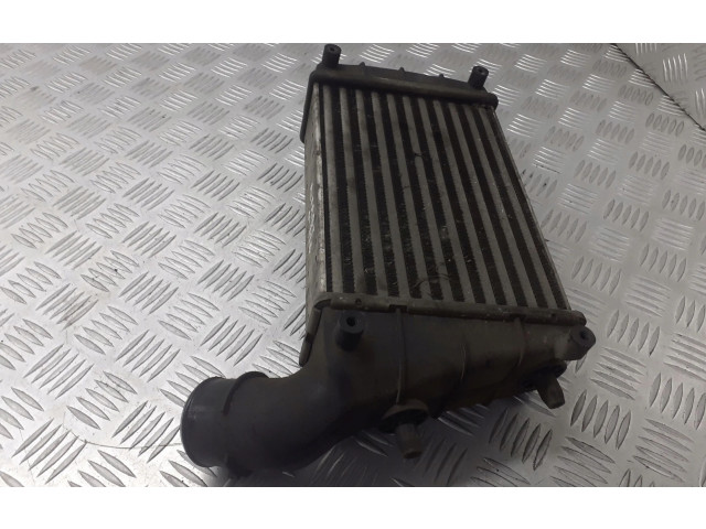 Интеркулер  51753653, 060316070688   Alfa Romeo GT 1.9