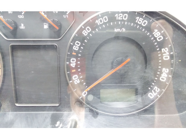 Панель приборов 3U0920811D Skoda Superb B5 (3U)