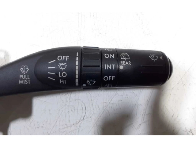 Ручка стеклоочистителей Subaru Legacy