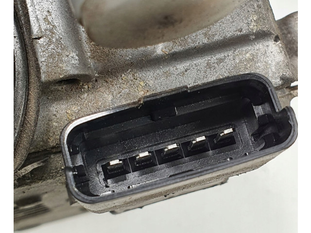 Двигатель стеклоочистителей