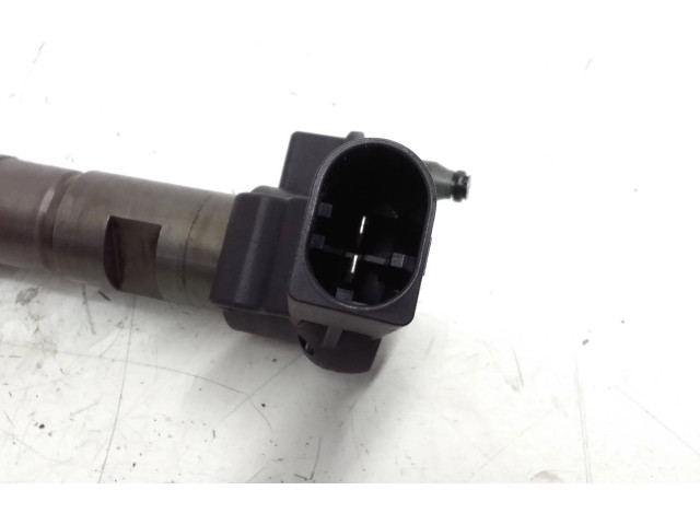 Форсунка 0445116011, 03L130277A    Volkswagen Beetle A5   