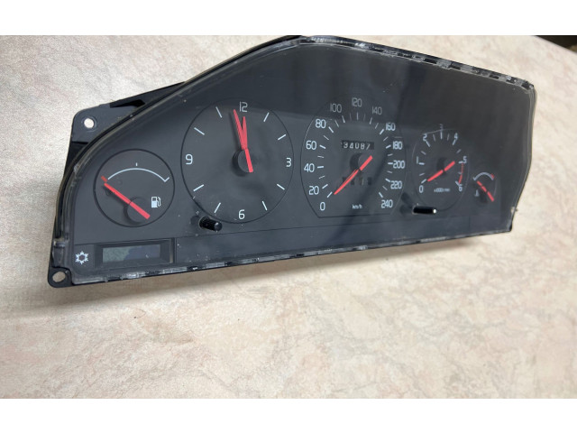 Панель приборов 9168222, 769914292 Volvo 940