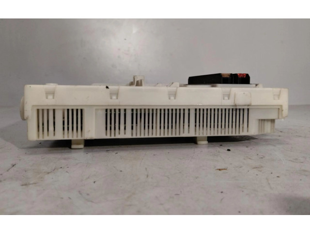 Блок предохранителей 7G9T14C256HA Volvo S80