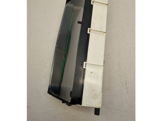 Přístrojová deska Volkswagen PASSAT B3 1991 357919033CS, 357919042J