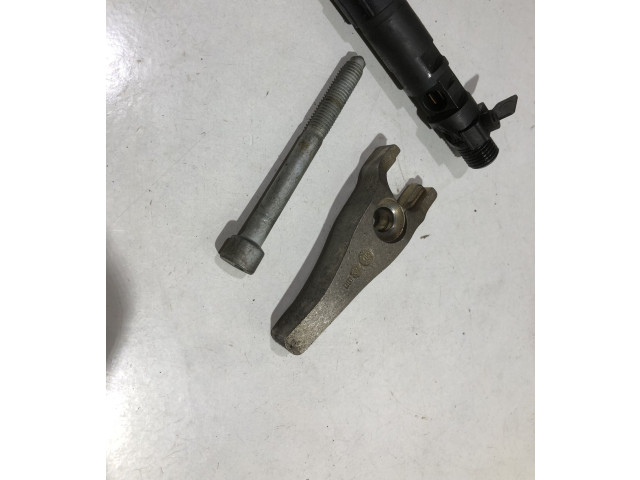 Форсунка 9686191080    Peugeot 5008  RHE 