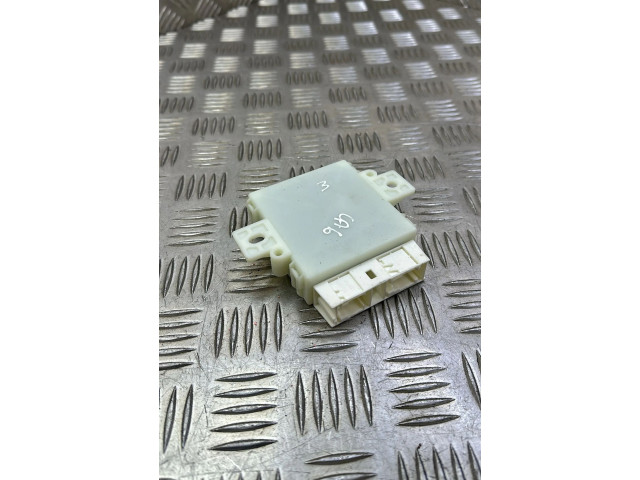 Блок управления парковки A1645453716   Mercedes-Benz ML W164   