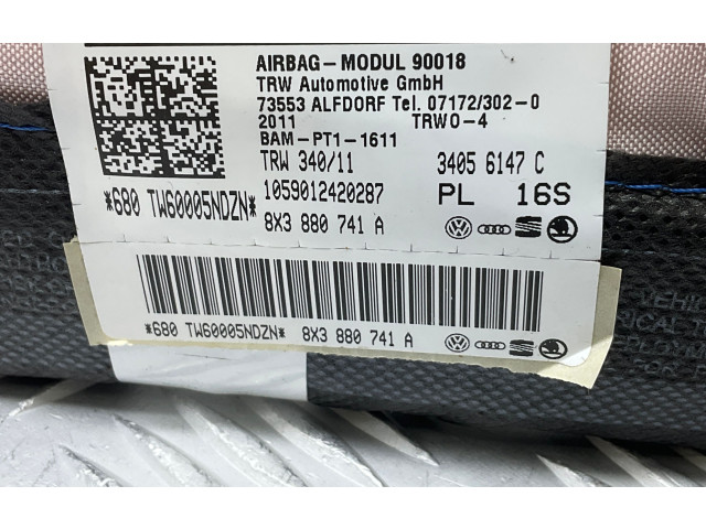 Боковая подушка безопасности 8X3880741A Audi A1