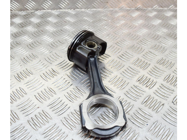 Píst A6510301917, A6510300020 Mercedes-Benz C W205 OM 654.920