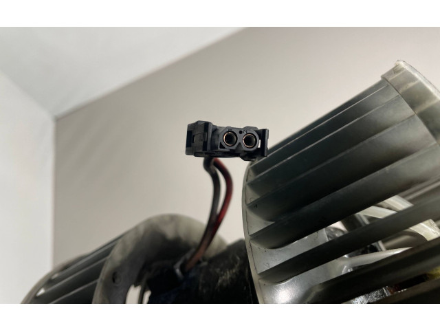 Вентилятор печки BMW X3 E83