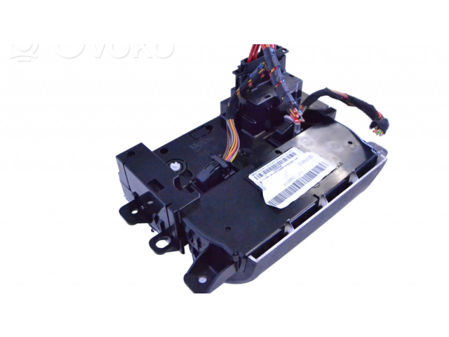 Включатель регулировки салона