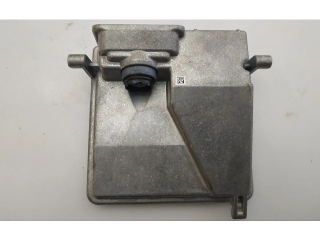 Топливная рампа 5Q0980653E Skoda Octavia Mk3 (5E)