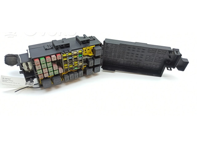 Блок предохранителей 56048661AG, AGGS094842864 Jeep Grand Cherokee (WK)