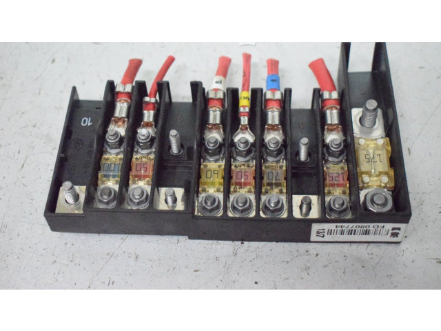 Блок предохранителей Volkswagen Transporter - Caravelle T5