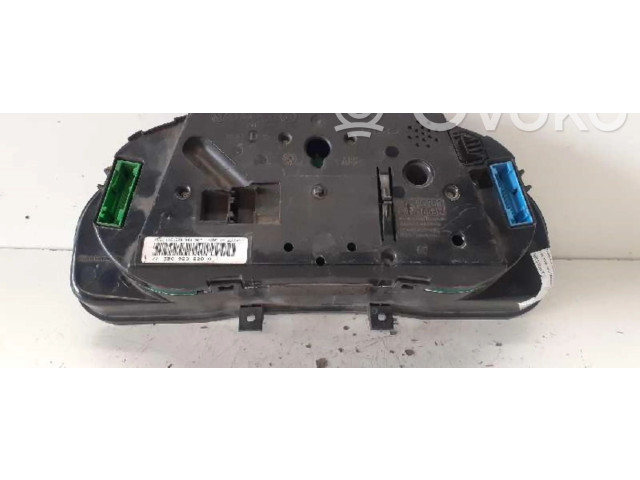 Панель приборов 3B0920820A   Volkswagen PASSAT       