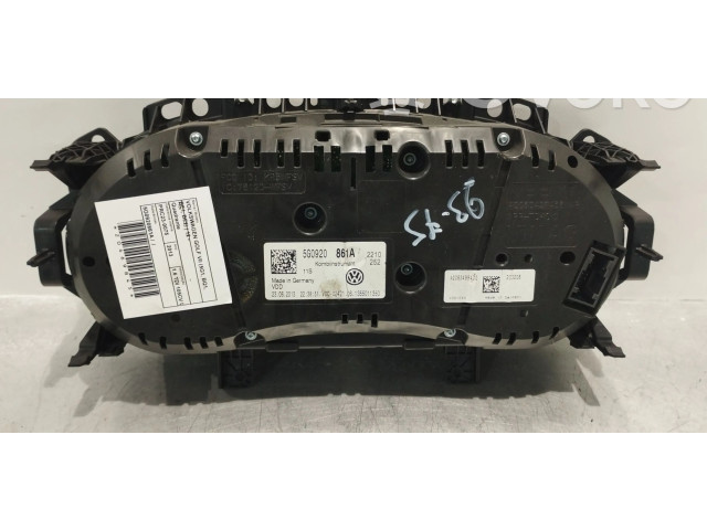 Панель приборов 5G0920861A Volkswagen Golf VII