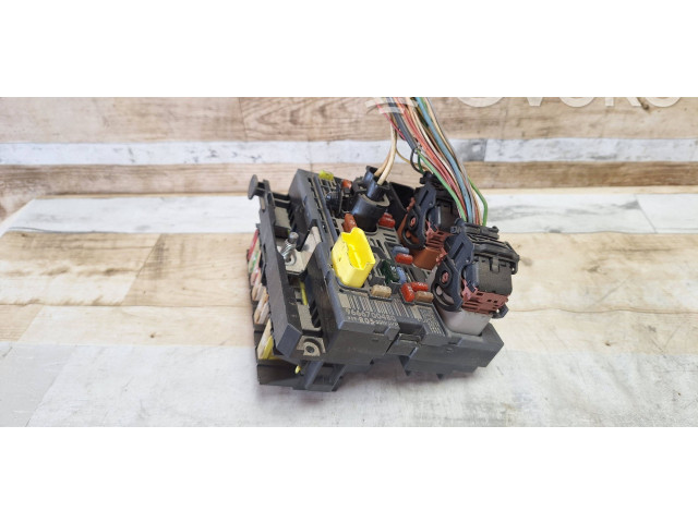 Блок предохранителей 9666700480 Citroen C4 I