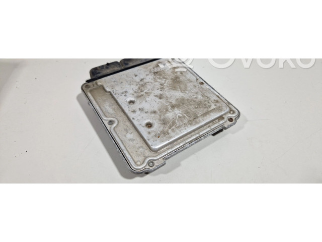 Řídící jednotka 03L906022GT   Volkswagen Tiguan 2011