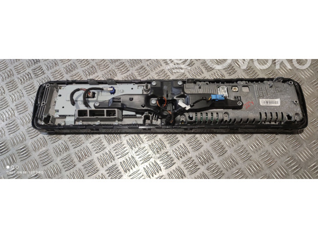 Přístrojová deska Mercedes-Benz S W222 2017 A2229008410