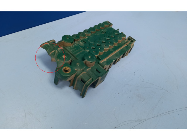 Pojistková skříňka 61138367768, 8367768 BMW 5 E39 2001