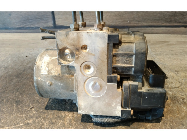 Блок АБС Subaru Forester SF 2000 - 2003 года