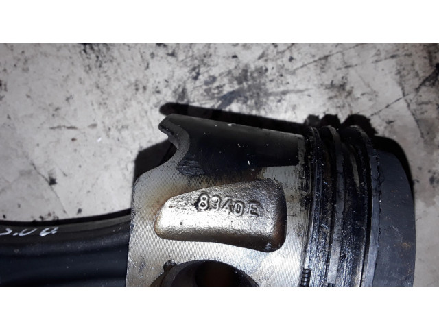 Поршень с шатуном 8340E Chrysler 300 - 300C для дизельного двигателя 3.0