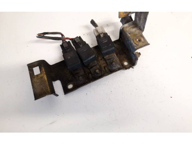 Ящик предохранителей (комплект) Mitsubishi Pajero Sport I 1996 - 2008 года