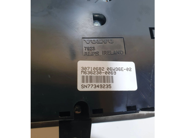 Блок управления климат-контролем 30710682, 06W36E02   Volvo XC90