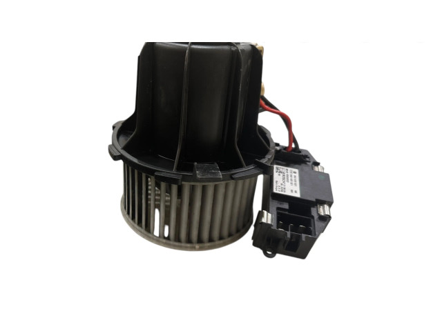 Вентилятор печки    8K1820021   Audi A5 8T 8F