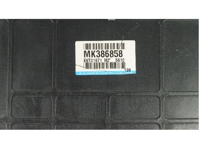 Блок управления впрыском Mitsubishi Pajero