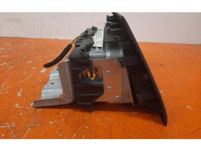 Подушка безопасности пассажира    Ford Fusion